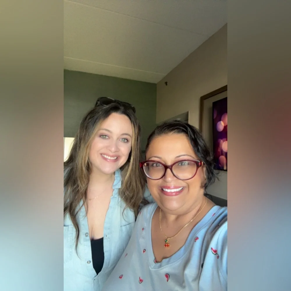 4/19 @2pm CST Coach preferred or luxury & designer bags, wallets & accessories. - Picture 13 of 14